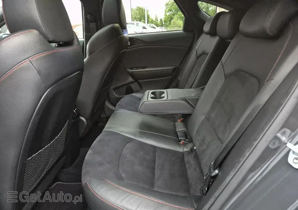 KIA ProCeed 1.6 T-GDI DCT7 OPF GT