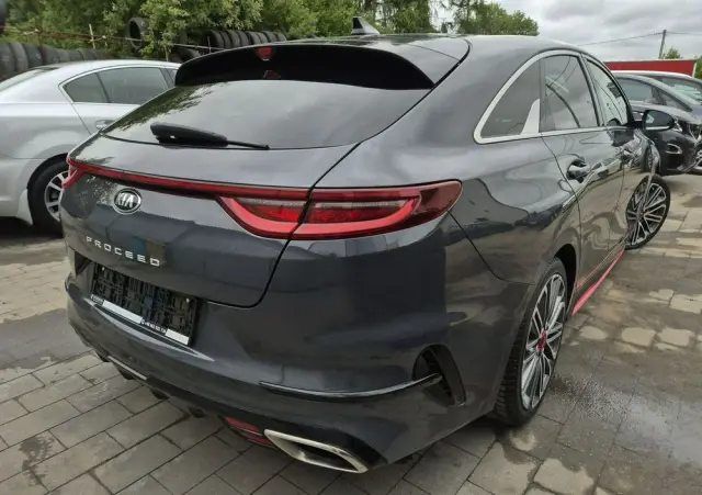 KIA ProCeed 1.6 T-GDI DCT7 OPF GT