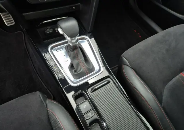 KIA ProCeed 1.6 T-GDI DCT7 OPF GT