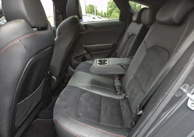 KIA ProCeed 1.6 T-GDI DCT7 OPF GT