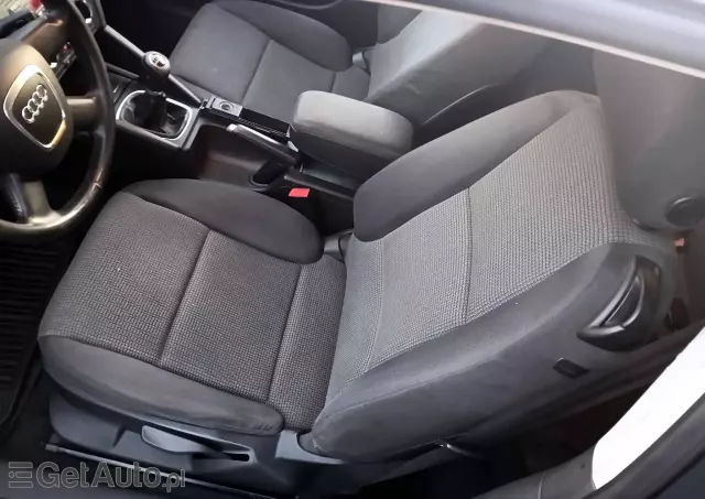 AUDI A3 1.6 Attraction