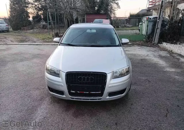 AUDI A3 1.6 Attraction