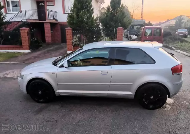 AUDI A3 1.6 Attraction