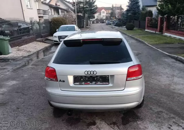AUDI A3 1.6 Attraction