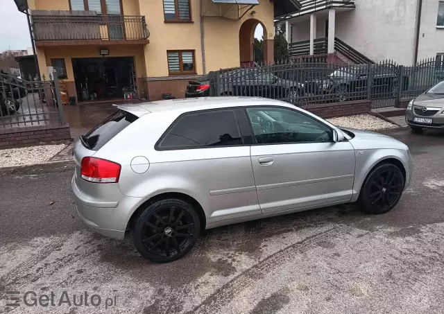 AUDI A3 1.6 Attraction