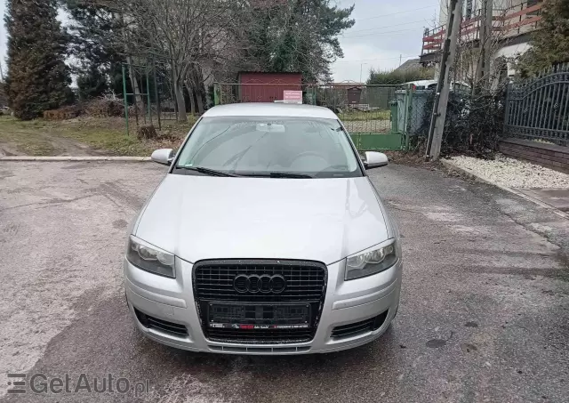 AUDI A3 1.6 Attraction