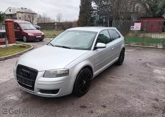 AUDI A3 1.6 Attraction
