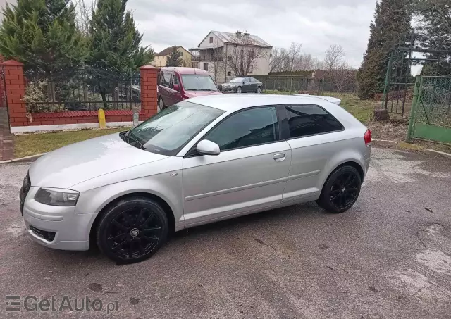 AUDI A3 1.6 Attraction