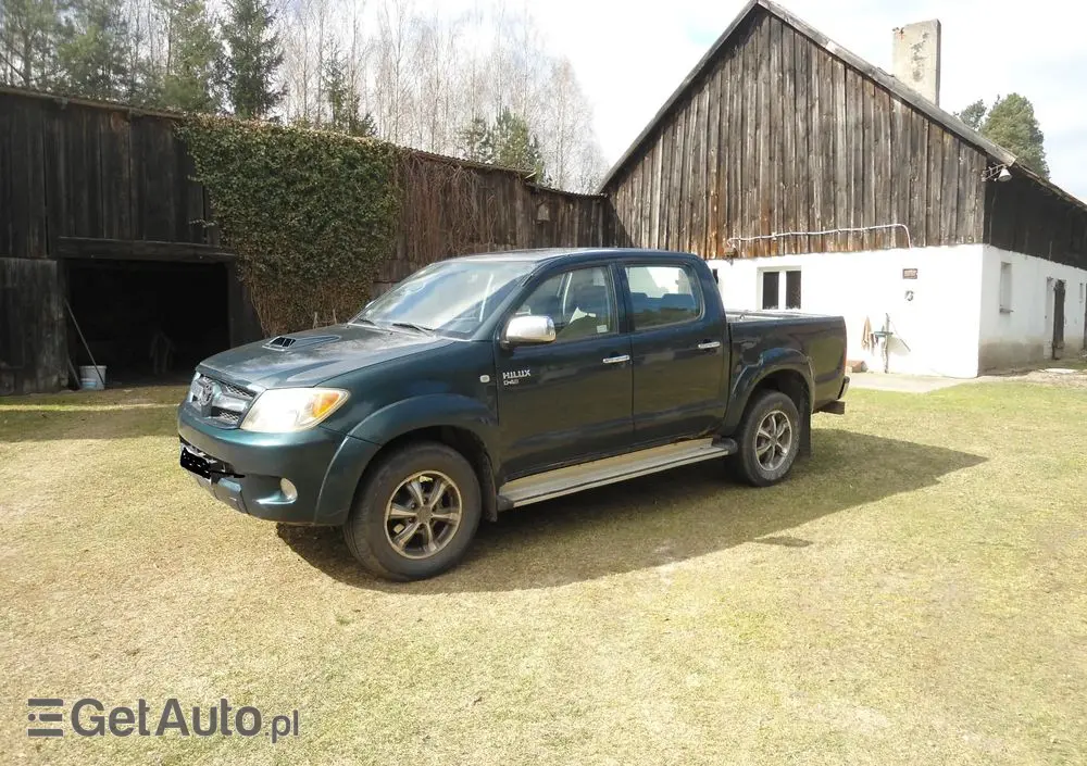 TOYOTA Hilux 2.5 D-4D DLX