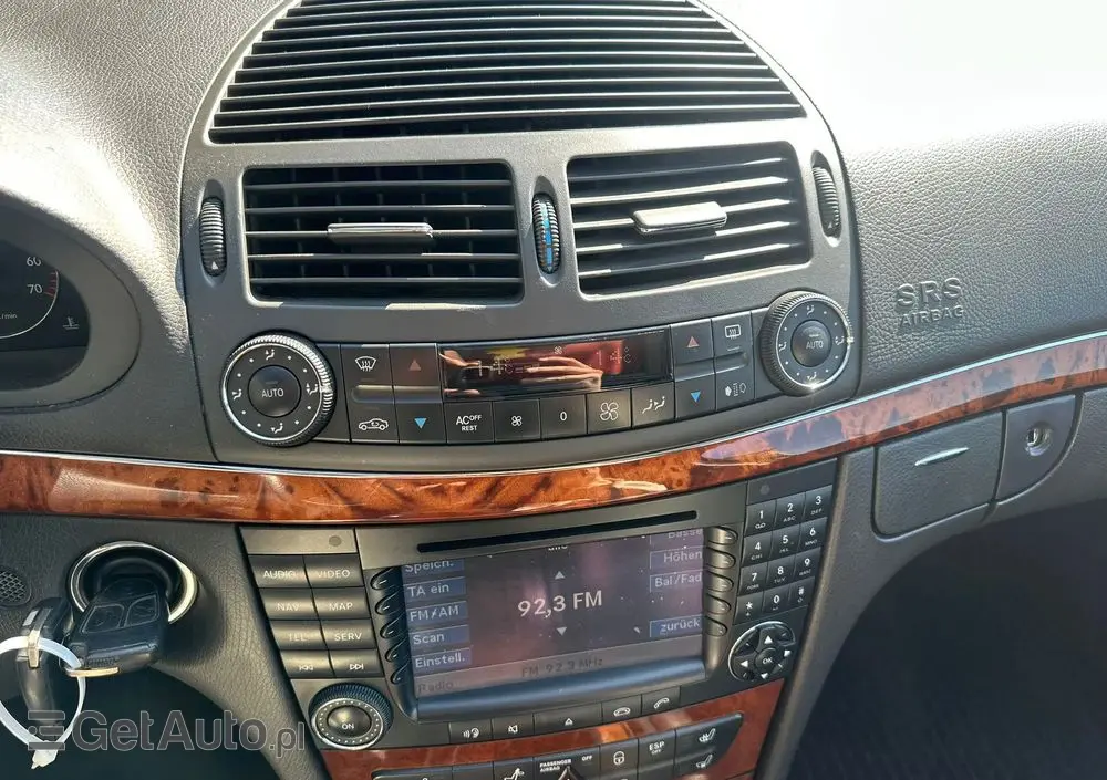 MERCEDES-BENZ Klasa E 