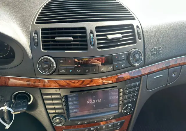 MERCEDES-BENZ Klasa E 