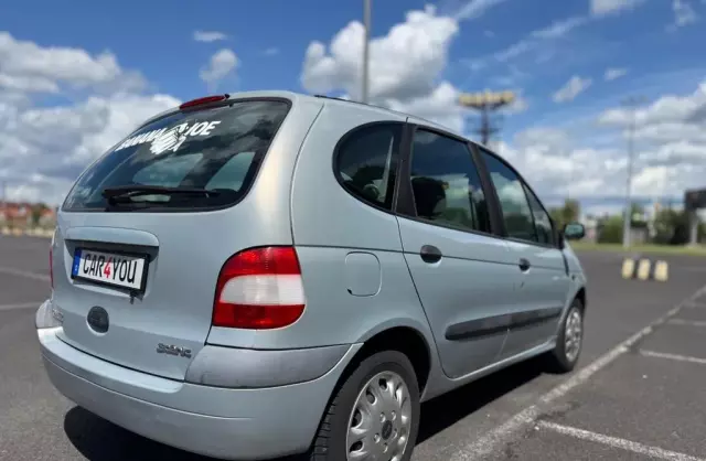 RENAULT Scenic 