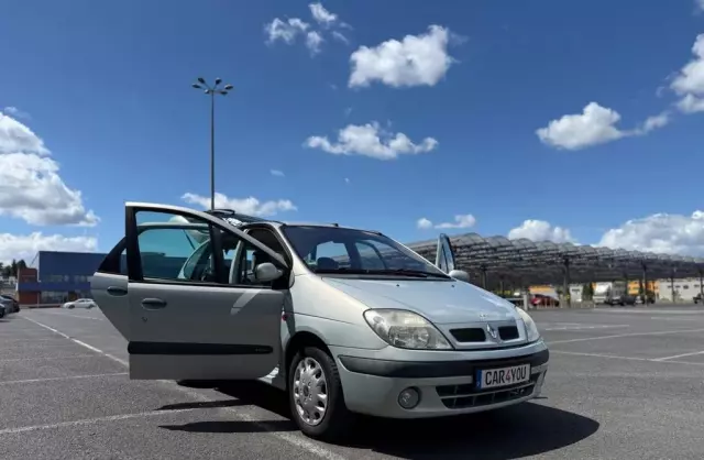 RENAULT Scenic 