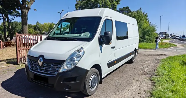 RENAULT Master  brygadowka 7 osób hak 3,5t klima nawigacja tempomat 