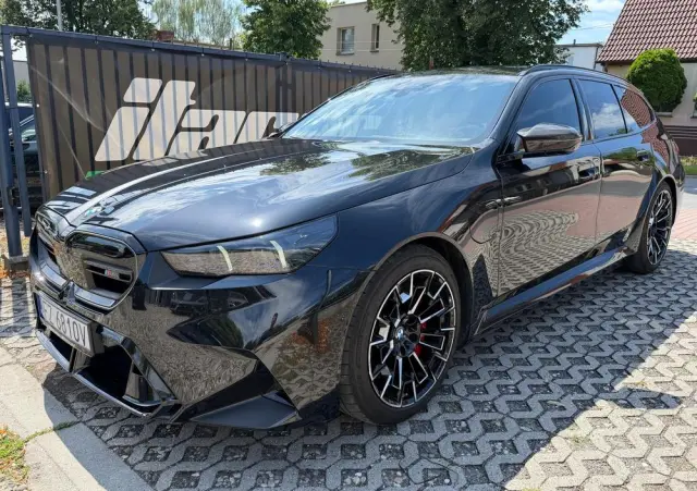 BMW M5 