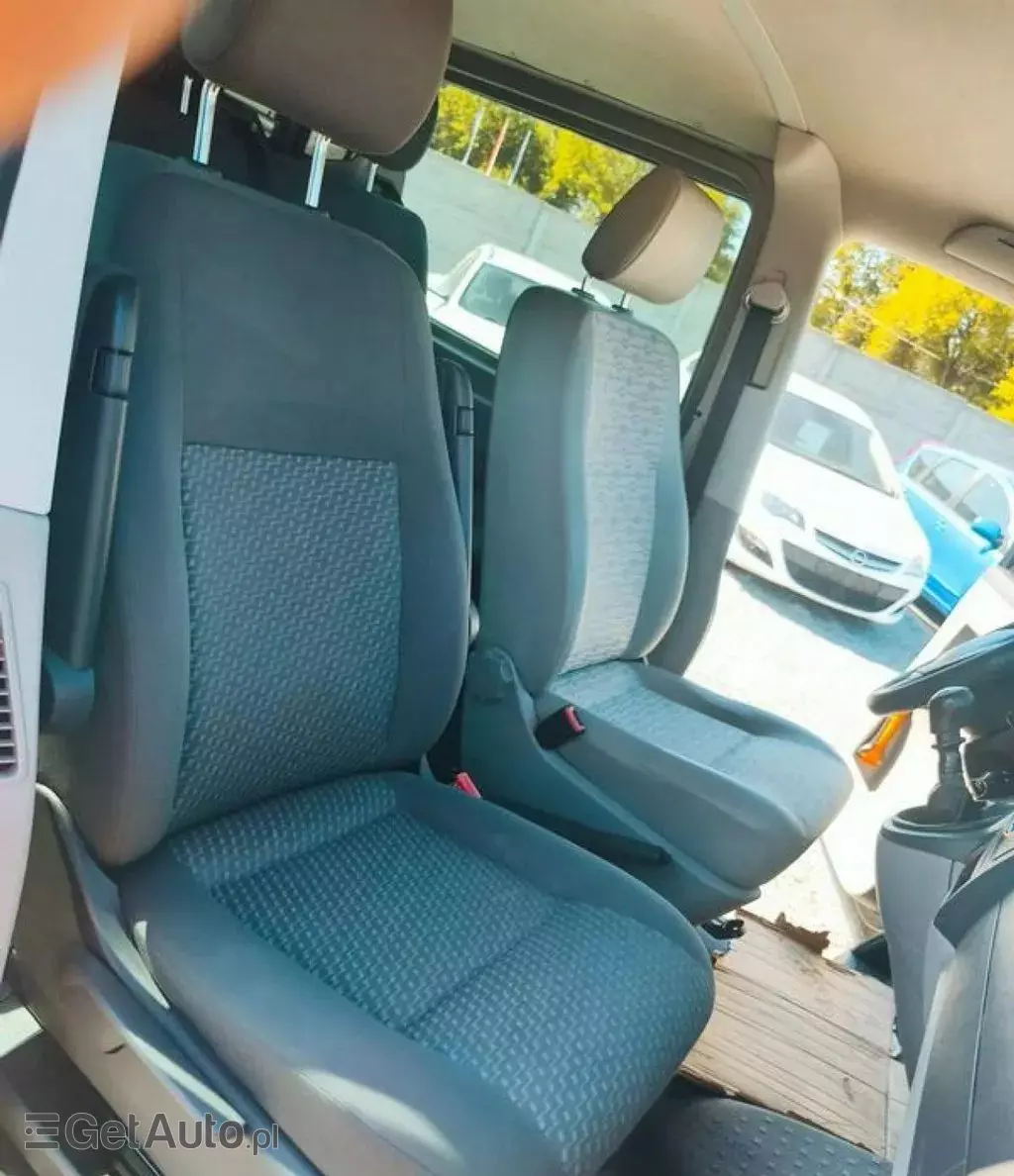 VOLKSWAGEN TRANSPORTER 