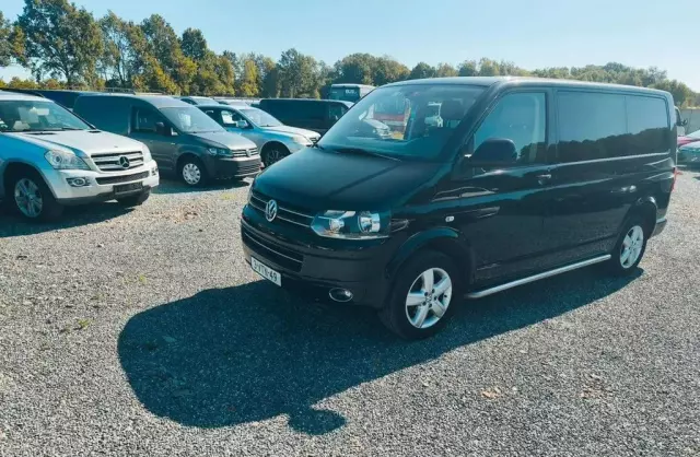 VOLKSWAGEN TRANSPORTER 