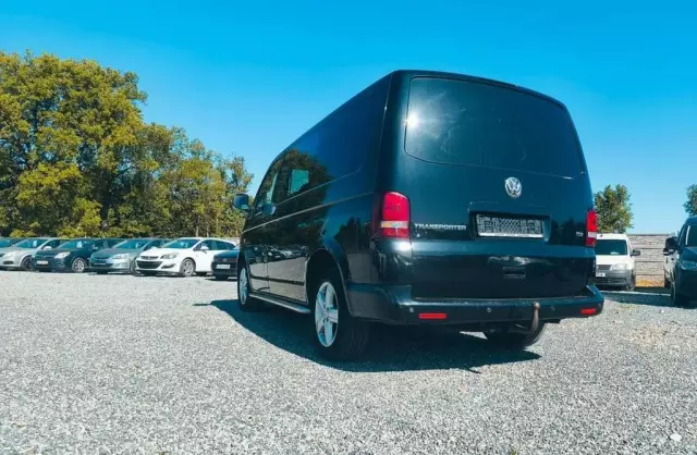 VOLKSWAGEN TRANSPORTER 