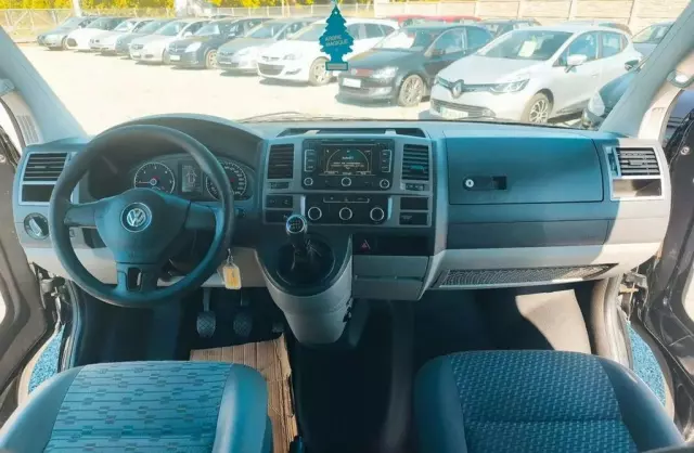 VOLKSWAGEN TRANSPORTER 