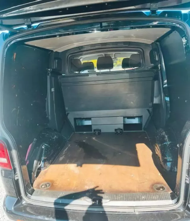 VOLKSWAGEN TRANSPORTER 