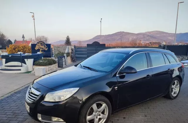 OPEL Insignia 