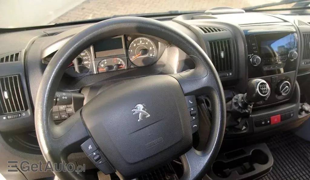 PEUGEOT Boxer 