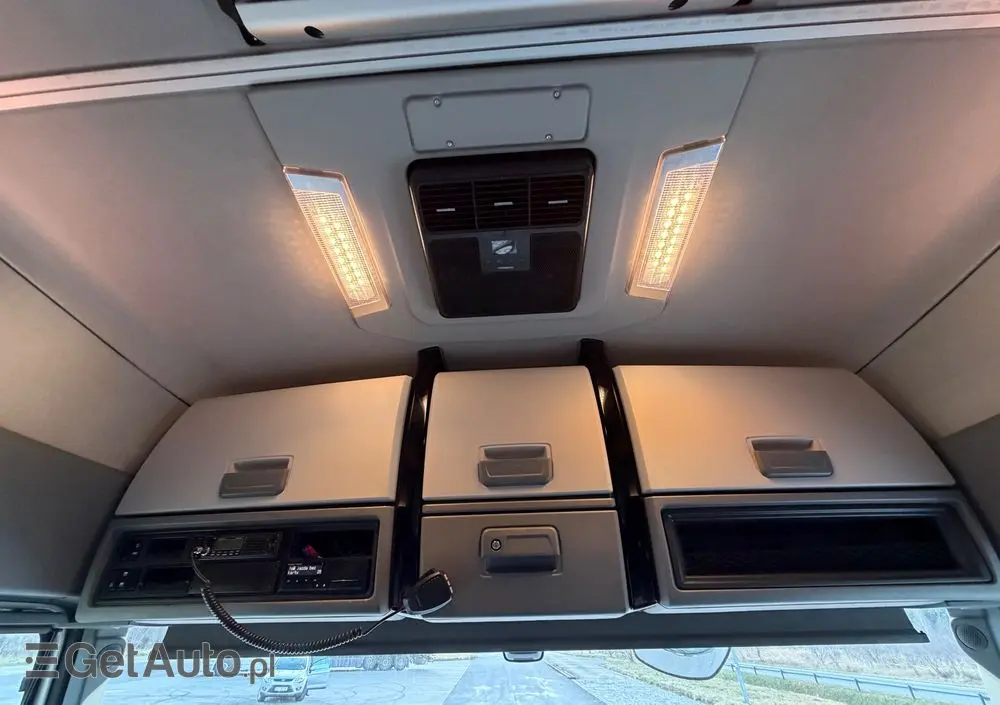 RENAULT T 480 renault z Niemiec HIGH FULL IPCJA CAŁY NA PODUSZKACH RETARDER 2023 