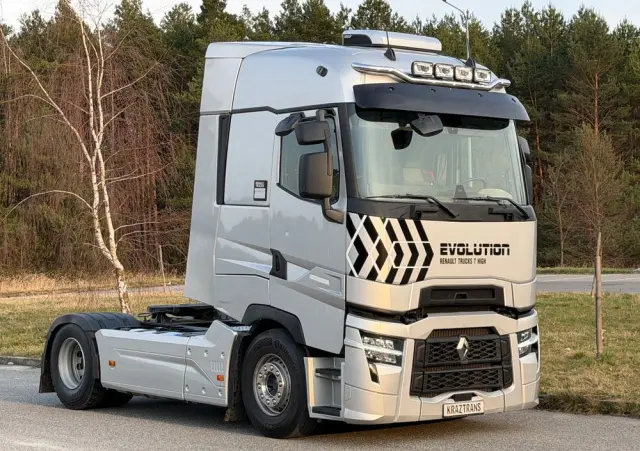 RENAULT T 480 renault z Niemiec HIGH FULL IPCJA CAŁY NA PODUSZKACH RETARDER 2023 