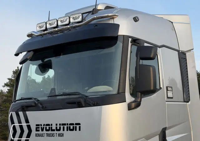 RENAULT T 480 renault z Niemiec HIGH FULL IPCJA CAŁY NA PODUSZKACH RETARDER 2023 