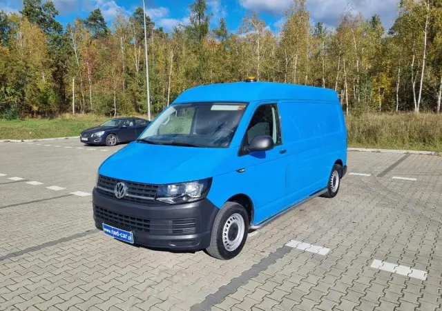 VOLKSWAGEN Transporter 
