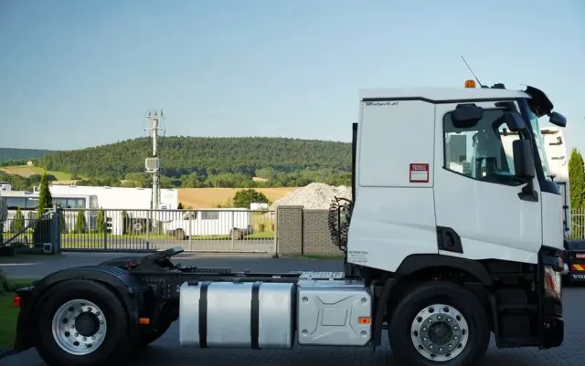 RENAULT T 440 / NISKA KABINA / ALUFELGI / SPROWADZONA / PO KONTRAKCIE SERWISOWYM 