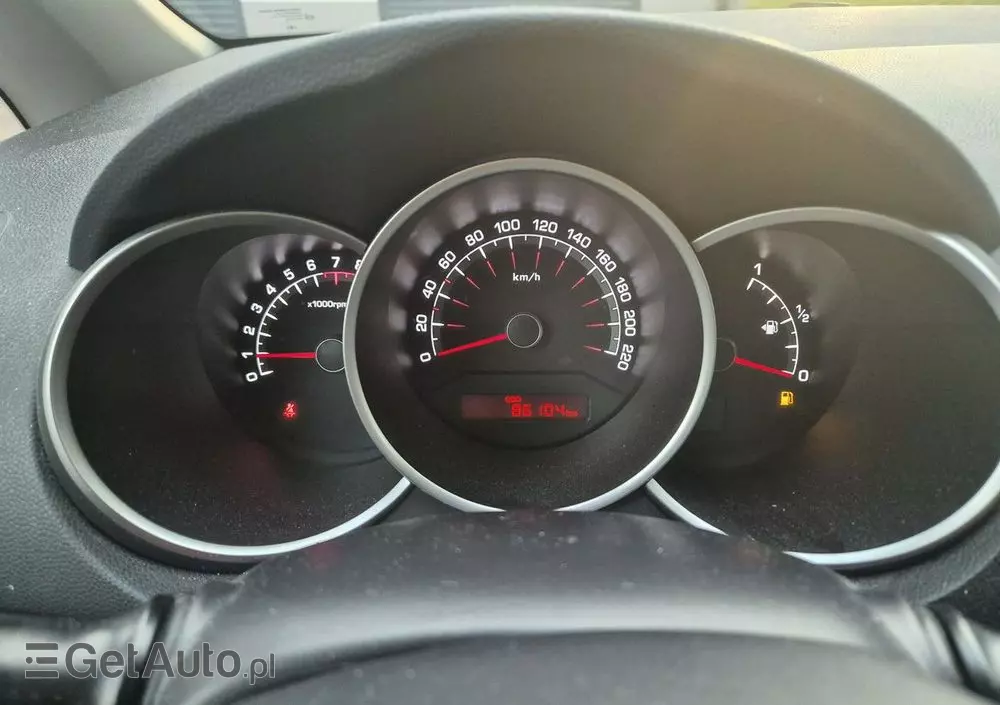 KIA Venga 1.4 CVVT Dream Team Edition