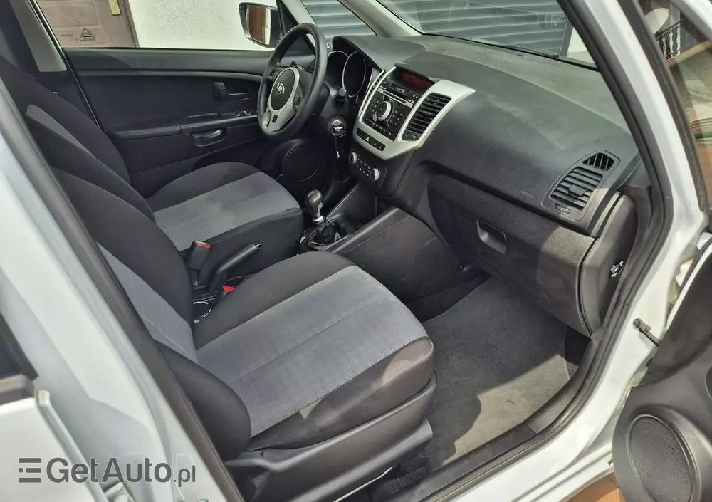 KIA Venga 1.4 CVVT Dream Team Edition