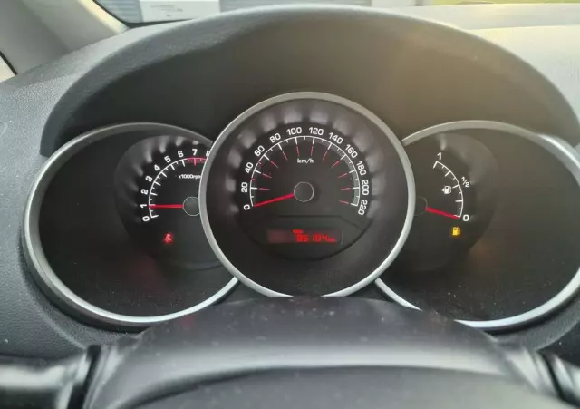 KIA Venga 1.4 CVVT Dream Team Edition