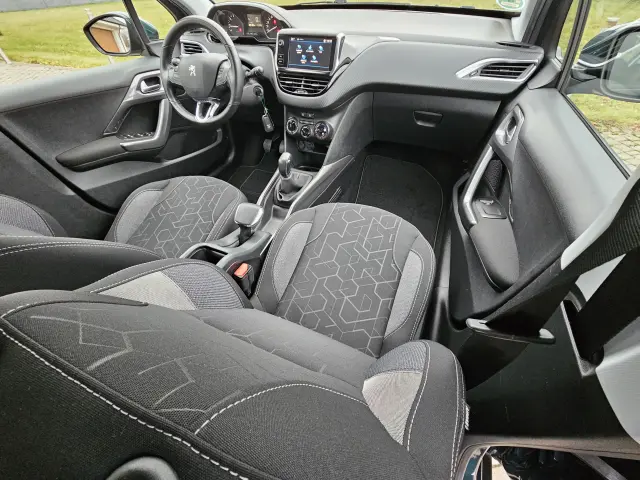 PEUGEOT 2008 Active S&S