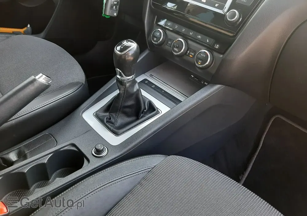 SKODA Octavia 1.6 TDI Green tec Edition