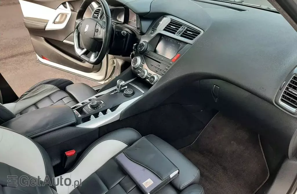 CITROEN DS5 