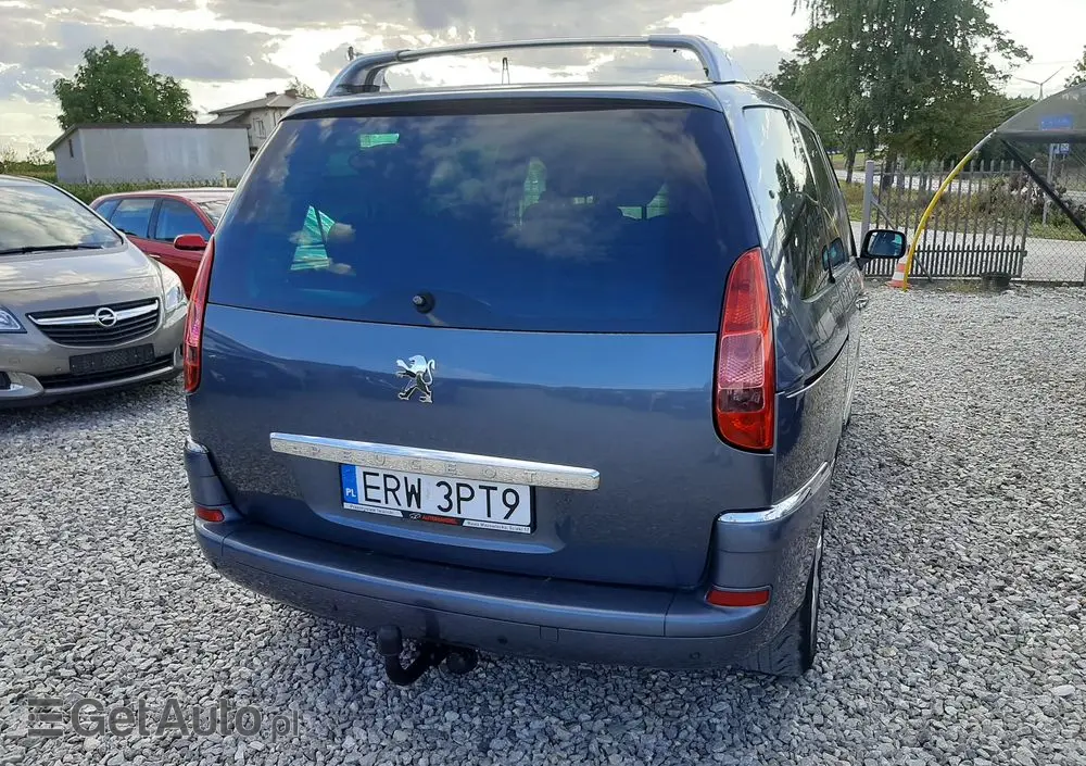 PEUGEOT 807 140 Premium