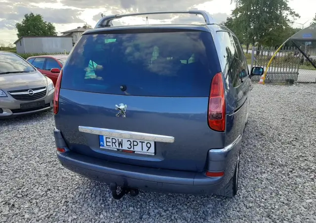 PEUGEOT 807 140 Premium