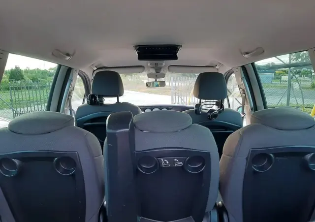 PEUGEOT 807 140 Premium