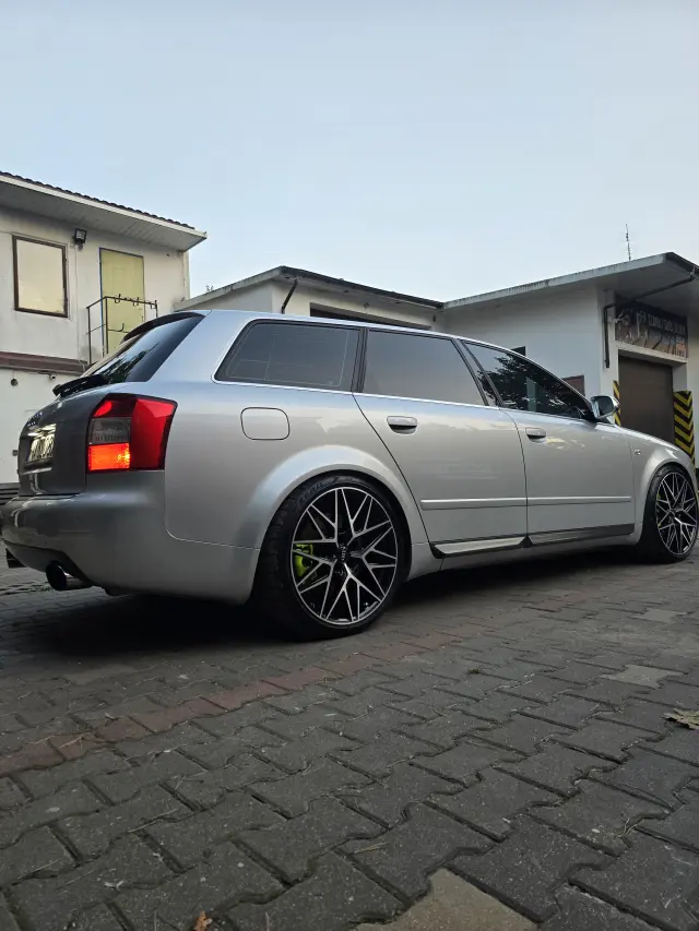 AUDI S4 Avant