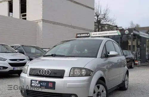 AUDI A2 
