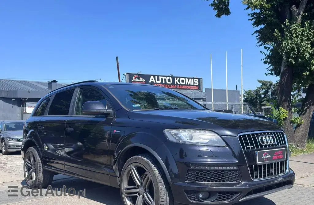 AUDI Q7 