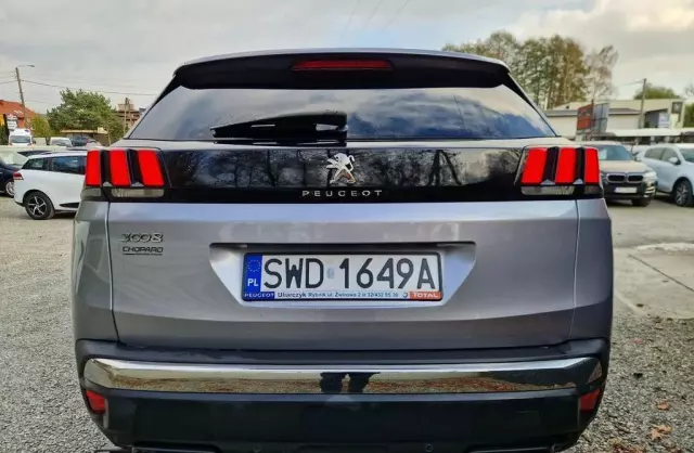 PEUGEOT 3008 