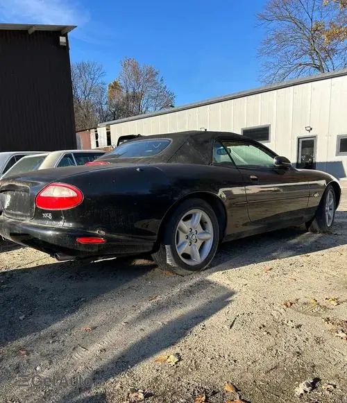 JAGUAR XK 