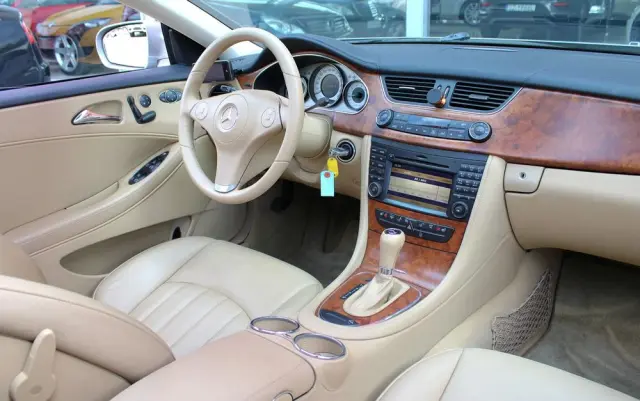 MERCEDES-BENZ CLS 350