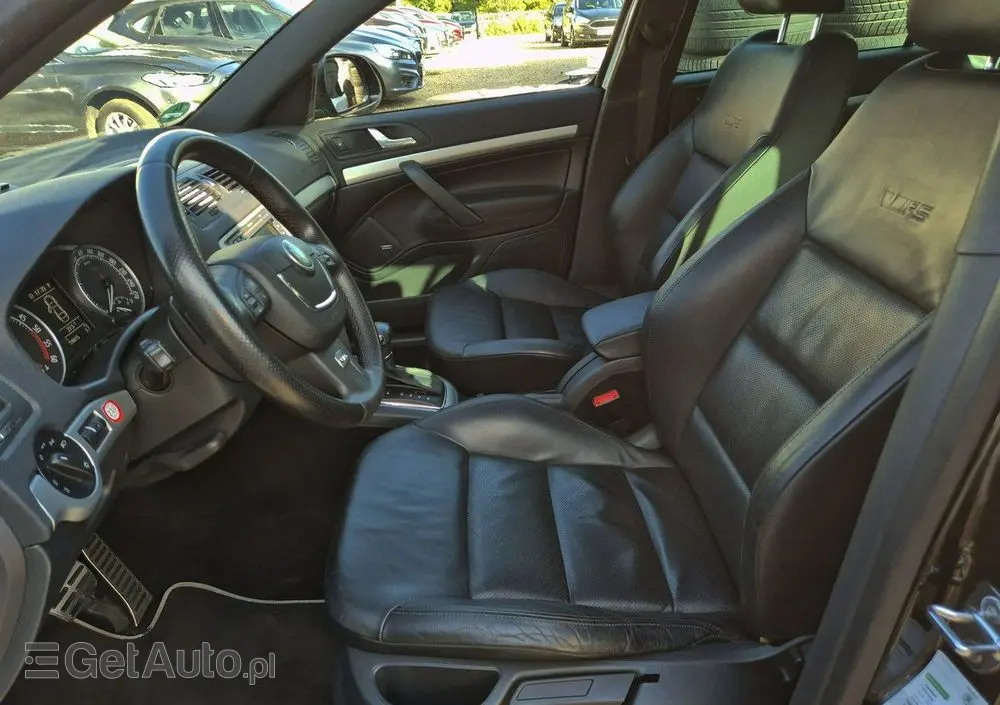 SKODA Octavia Combi 2.0 TDI CR DPF DSG RS