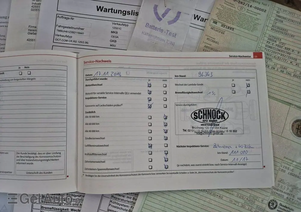 SKODA Octavia Combi 2.0 TDI CR DPF DSG RS