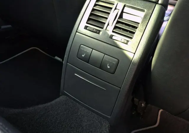 SKODA Octavia Combi 2.0 TDI CR DPF DSG RS