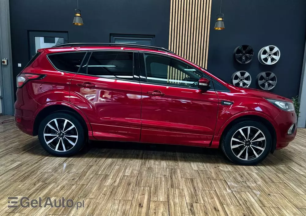 FORD Kuga 1.5 EcoBoost FWD ST-Line ASS